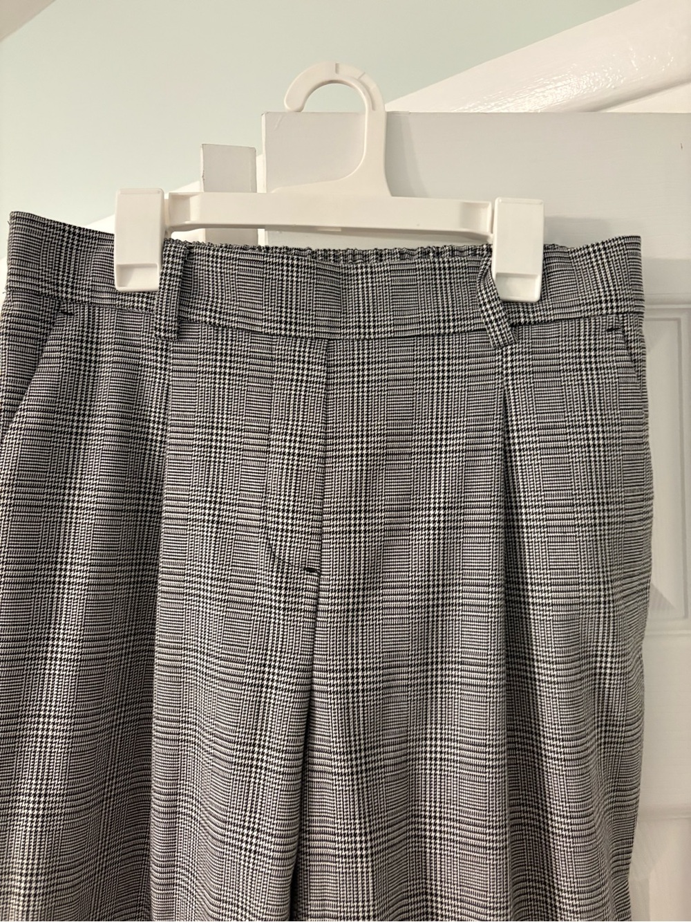 Classic Glen Plaid Women’s Dress Pants - Gray